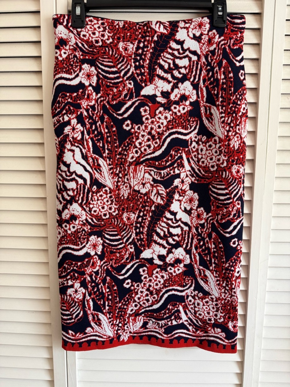 RACHEL Rachel Roy Red, Navy & White Knit Skirt. Size 8.